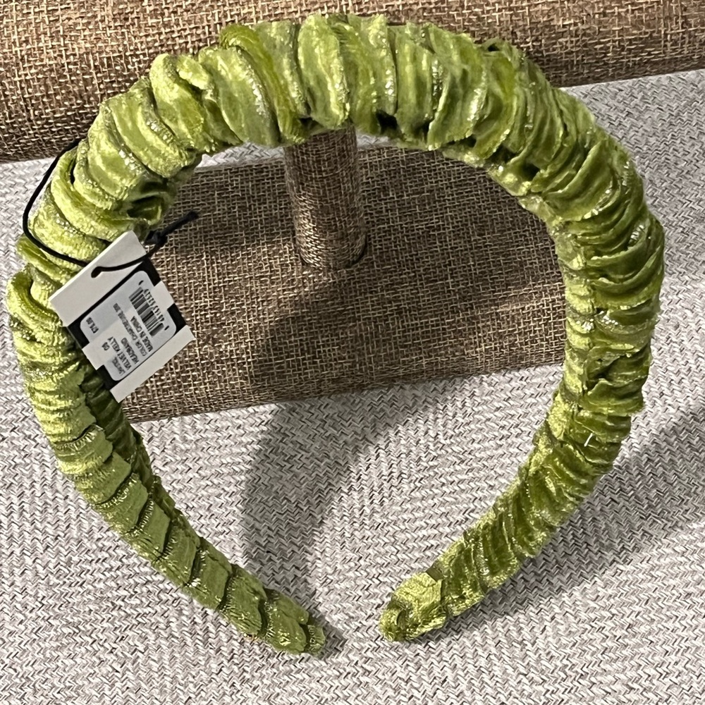 LELE SADOUGHI NWT AUTHENTIC CHARTREUSE VELVET KELLY RUCHED STYLE HEADBAND